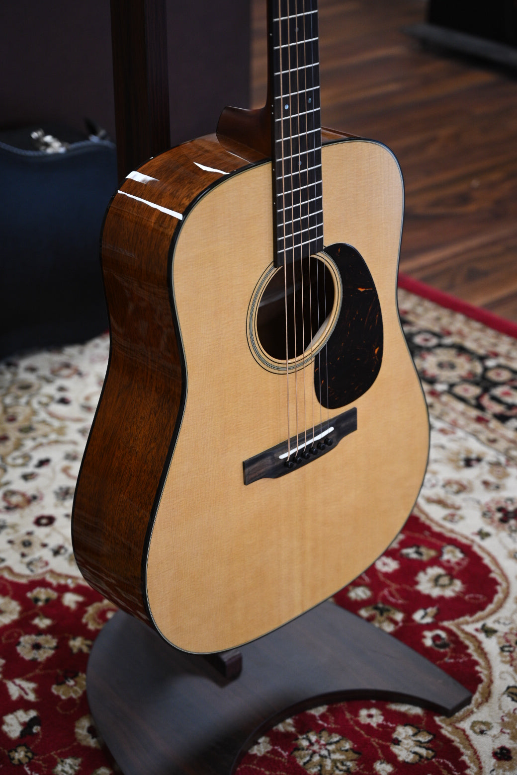 Martin D18E UK
