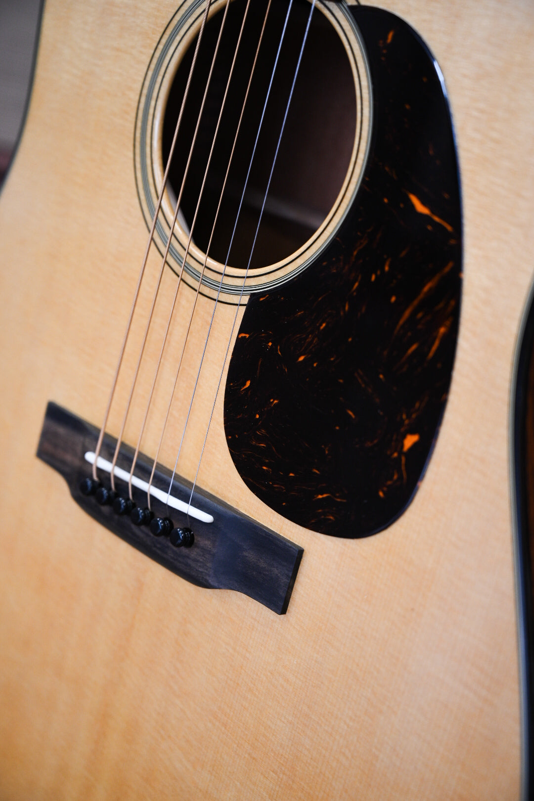 Martin D18E UK