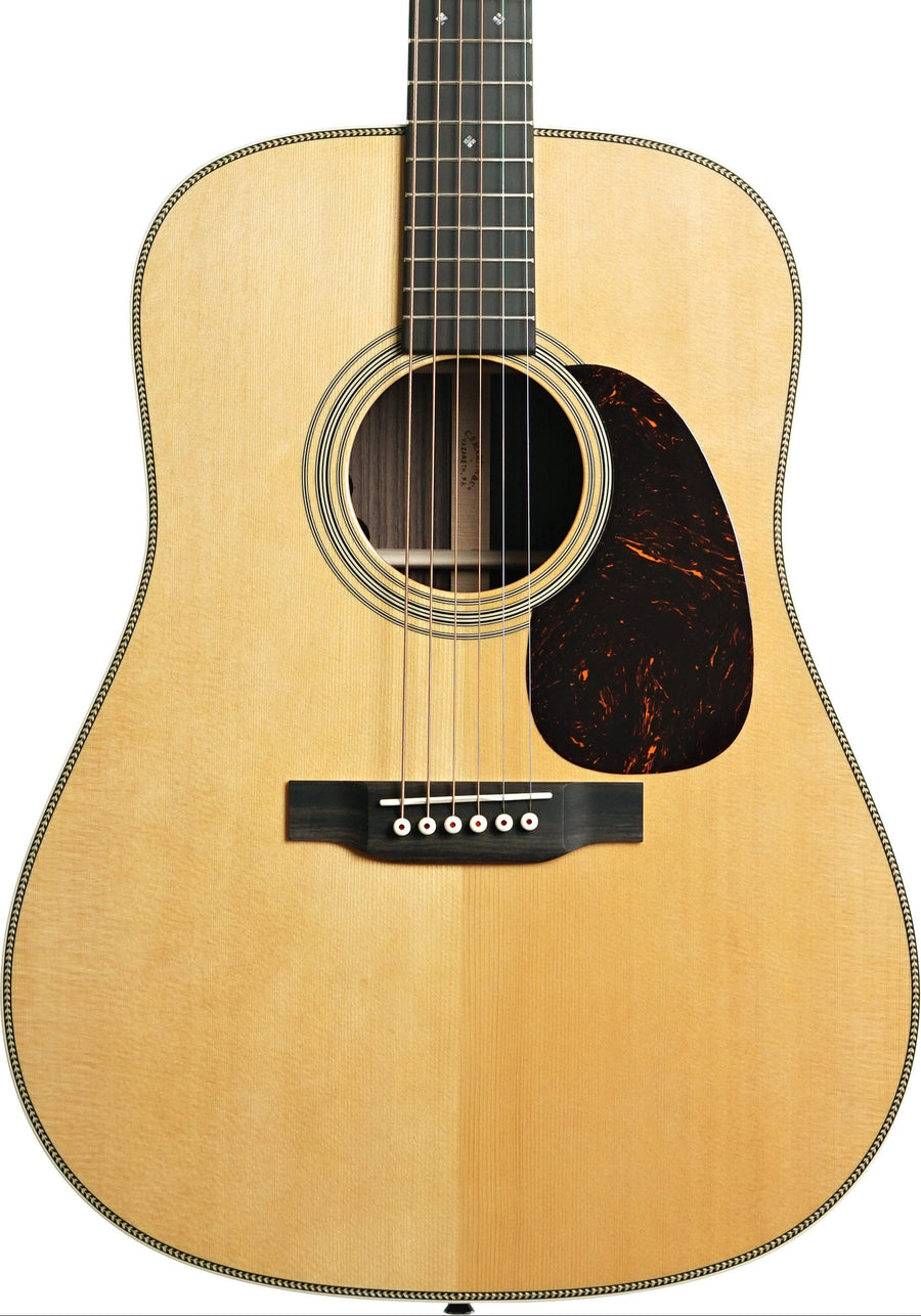 Martin HD28E With Fishman Aura VT Enhance