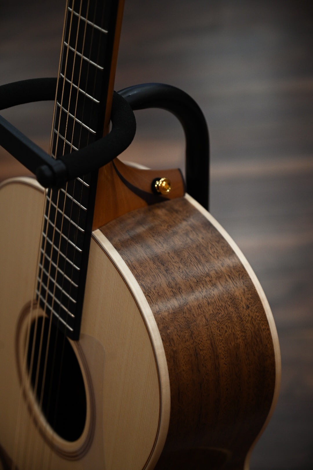 Lowden F-21