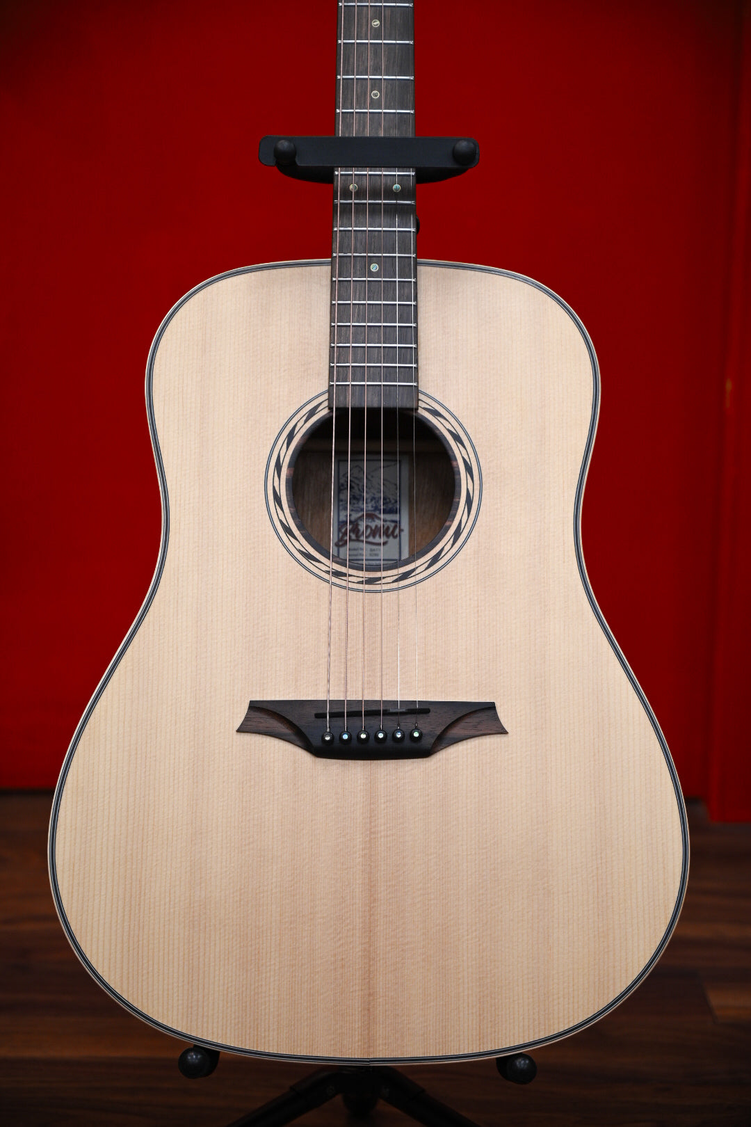 Bromo BAT1 Tahoma Series Acoustic Guitar