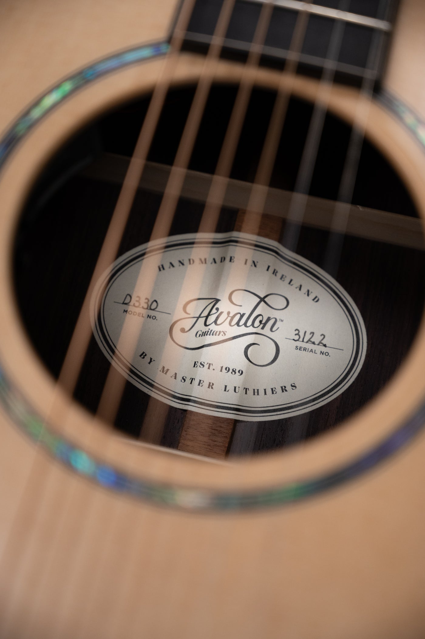 Avalon - D330E - Alaskan Spruce/Indian Rosewood