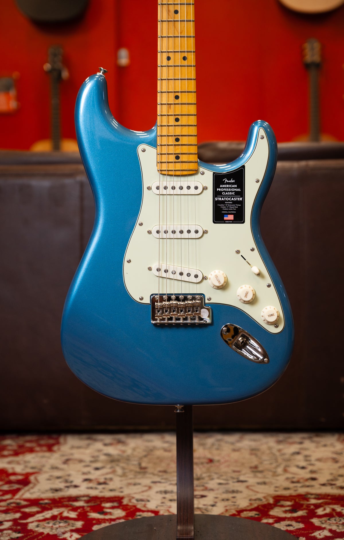 Fender American Professional Classic - Stratocaster - Faded Lake Placid Blue