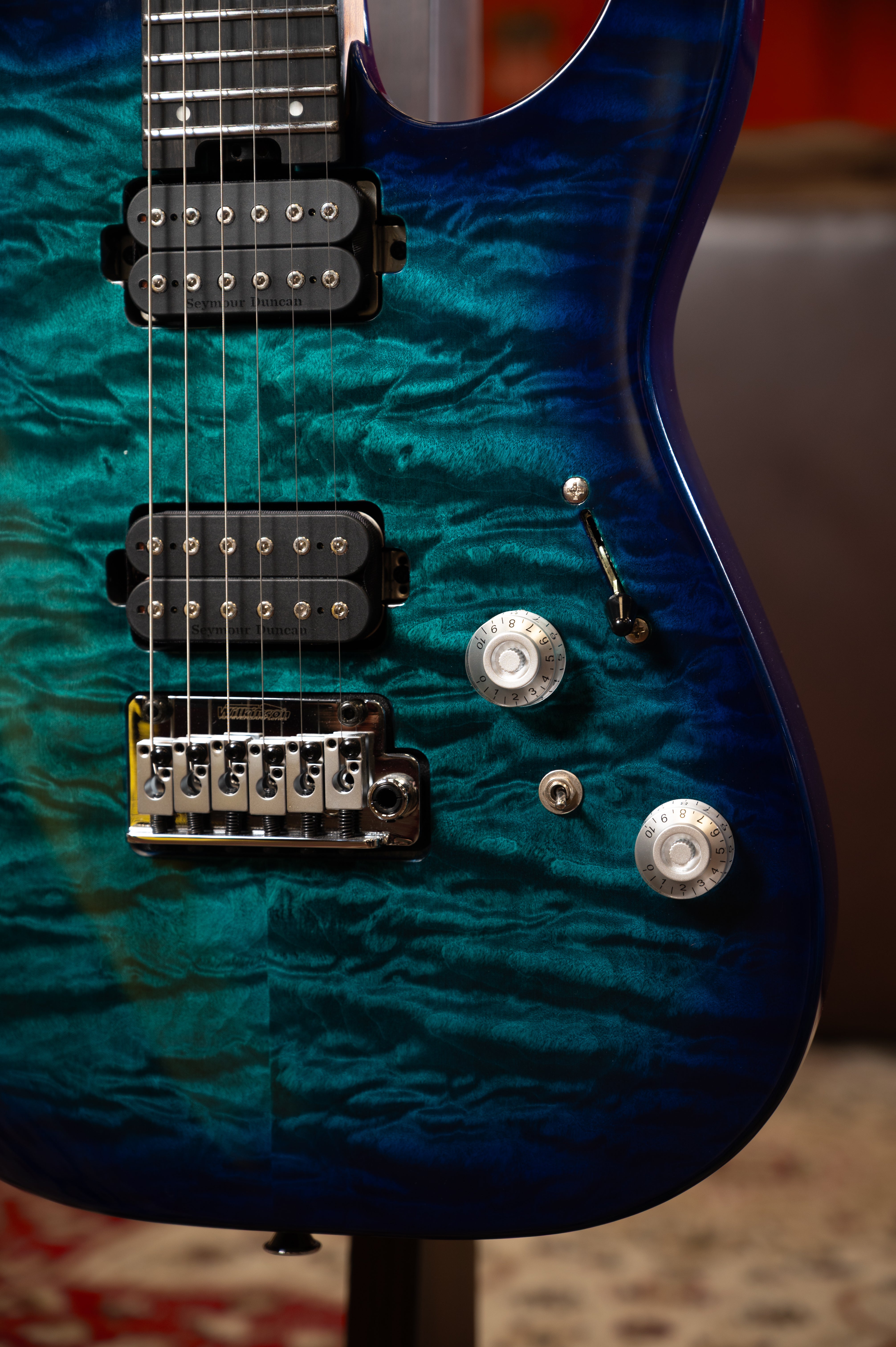 Charvel Pro-Mod Plus DK24 HH 2PT EB QM, Ebony Fingerboard - Chlorine Burst