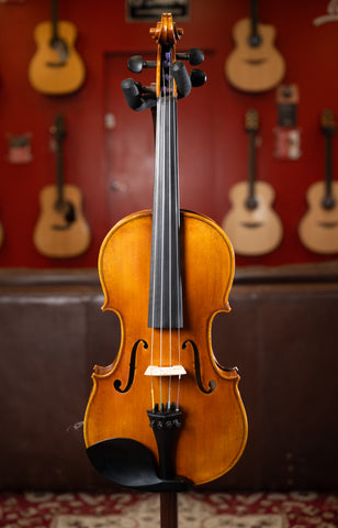 PRE-OWNED - Eastman Young Master V1042