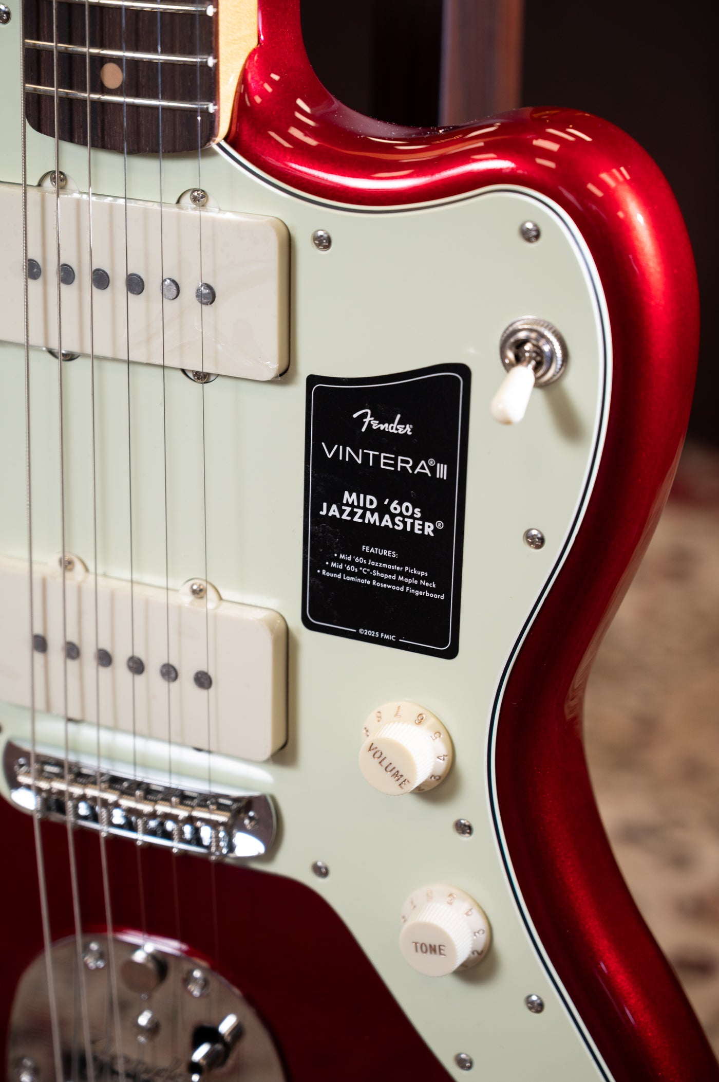 Fender Vintera® III Mid '60s Jazzmaster Candy Apple Red