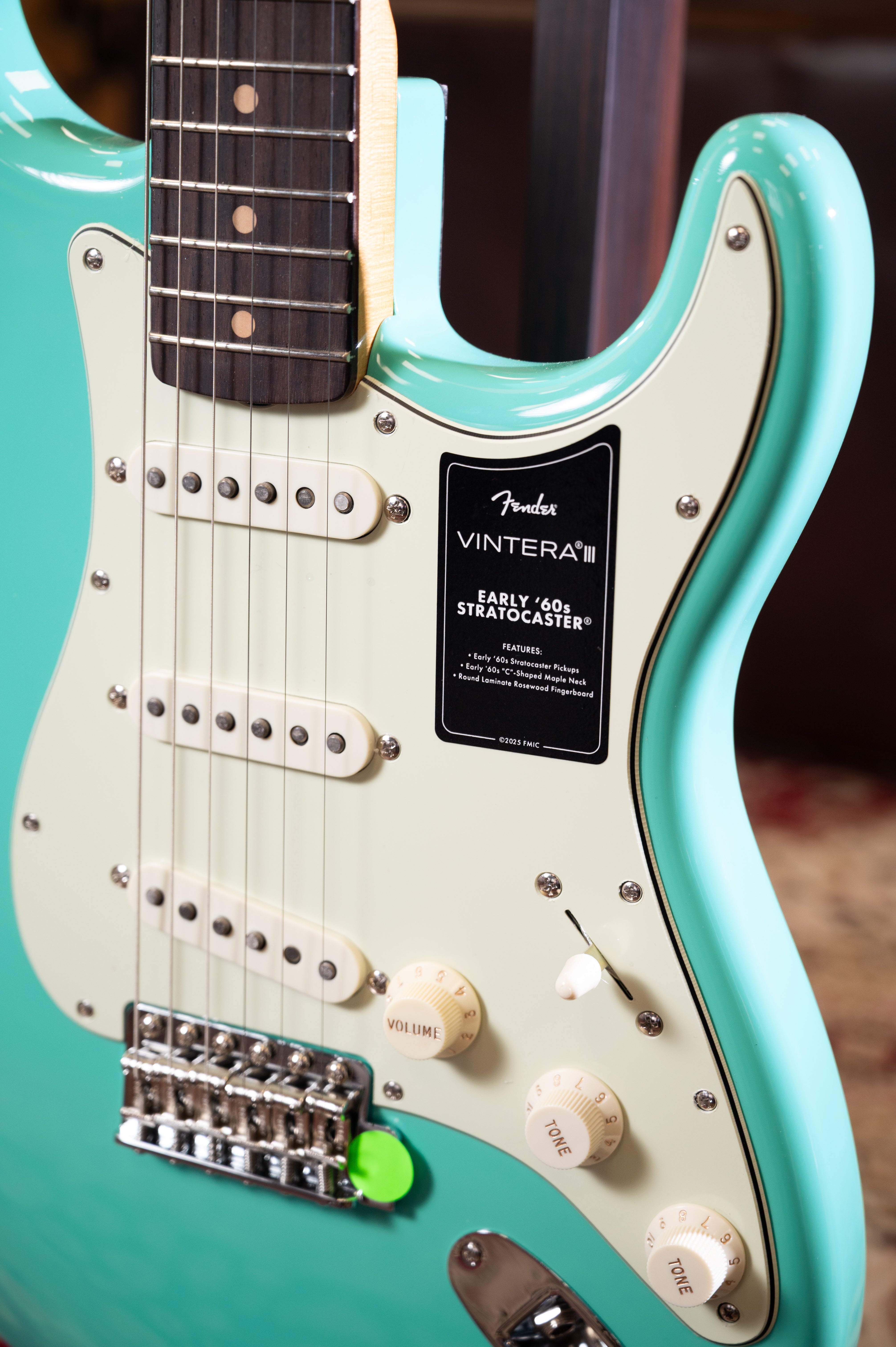 Fender Vintera® III Early '60s Stratocaster, Seafoam Green