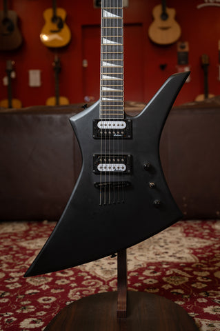 PRE-OWNED - Jackson - JS32 Kelly - Satin Black