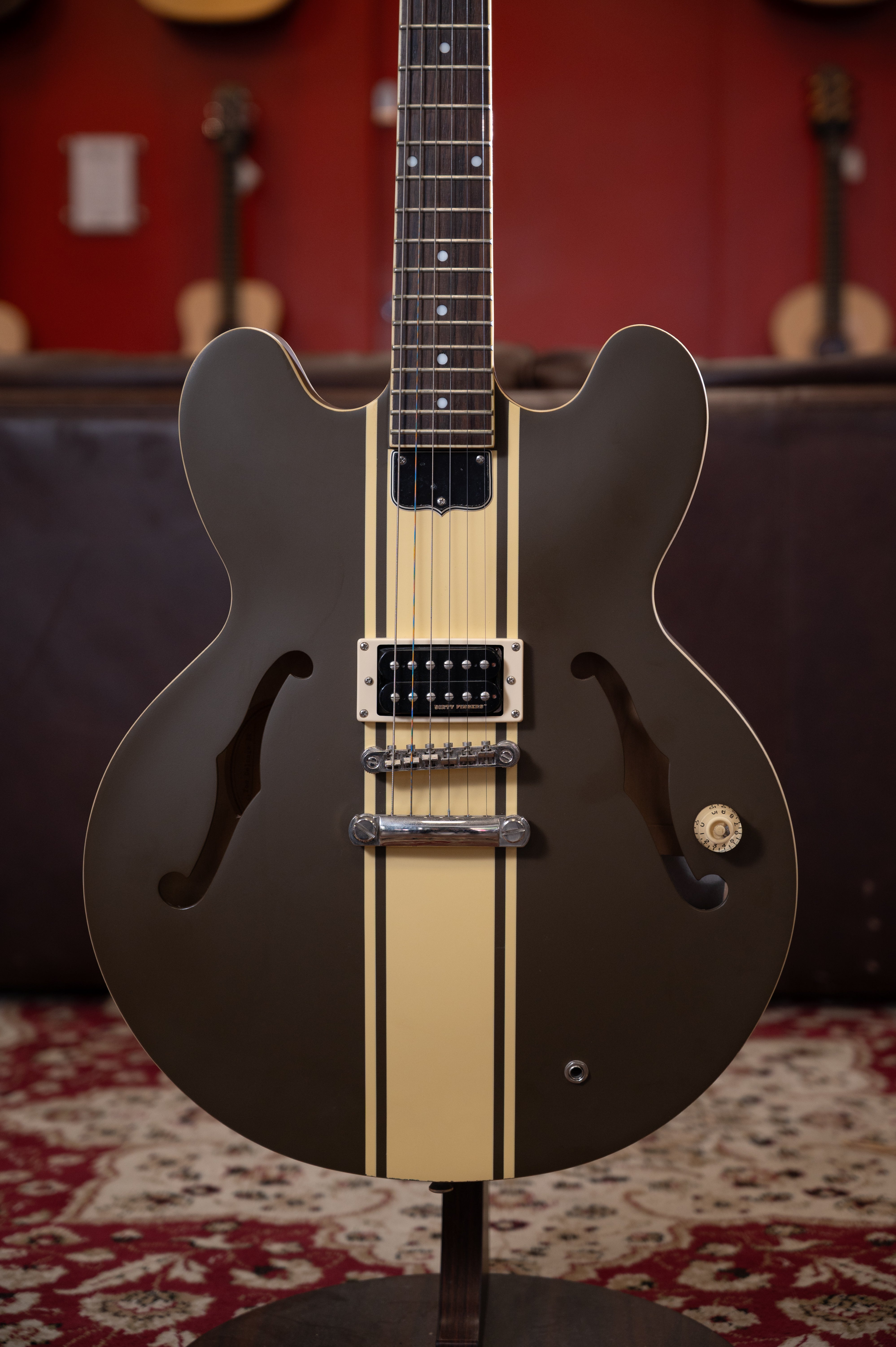 PRE-OWNED - Epiphone Tom Delonge ES-333