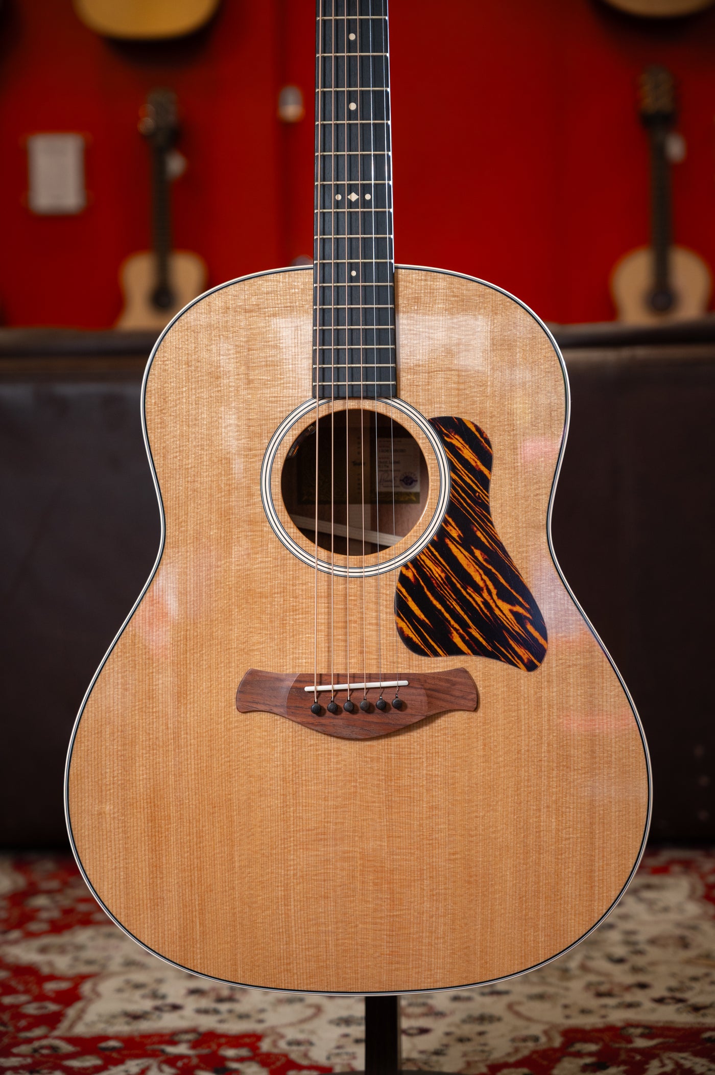 Taylor Gold Label 517e