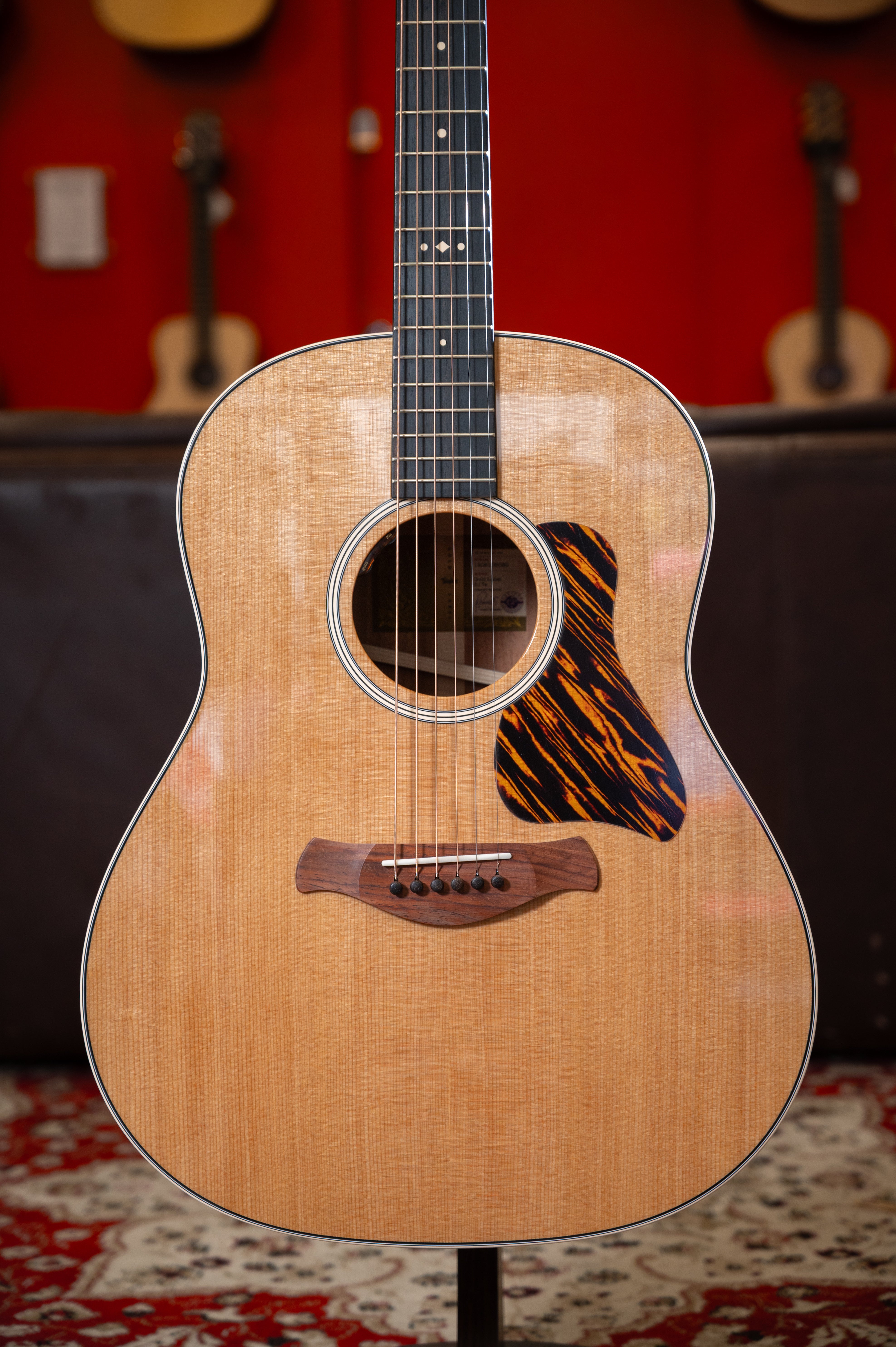 Taylor Gold Label 517e
