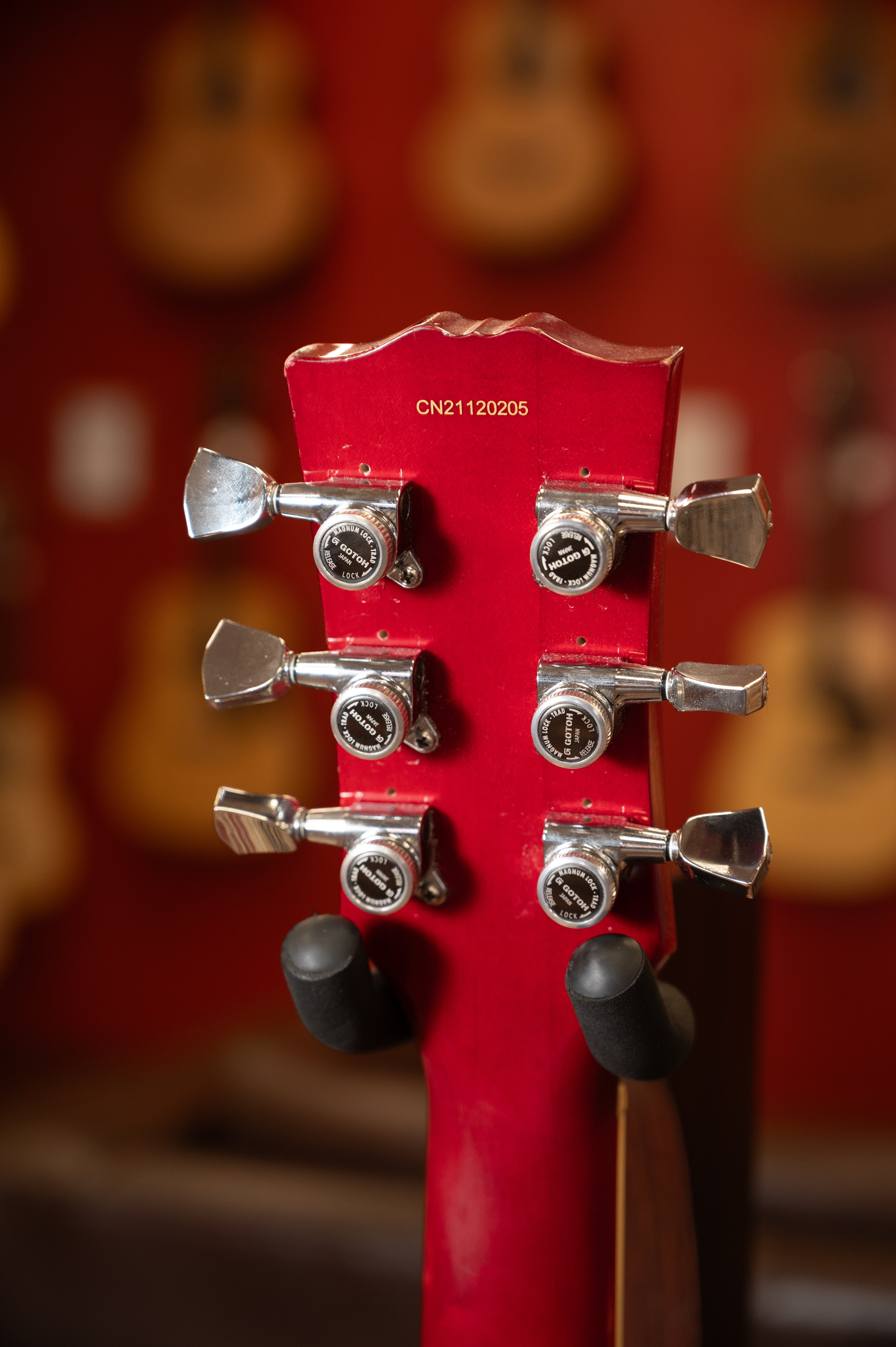 PREOWNED: Tokai Love Rock w/Les trem