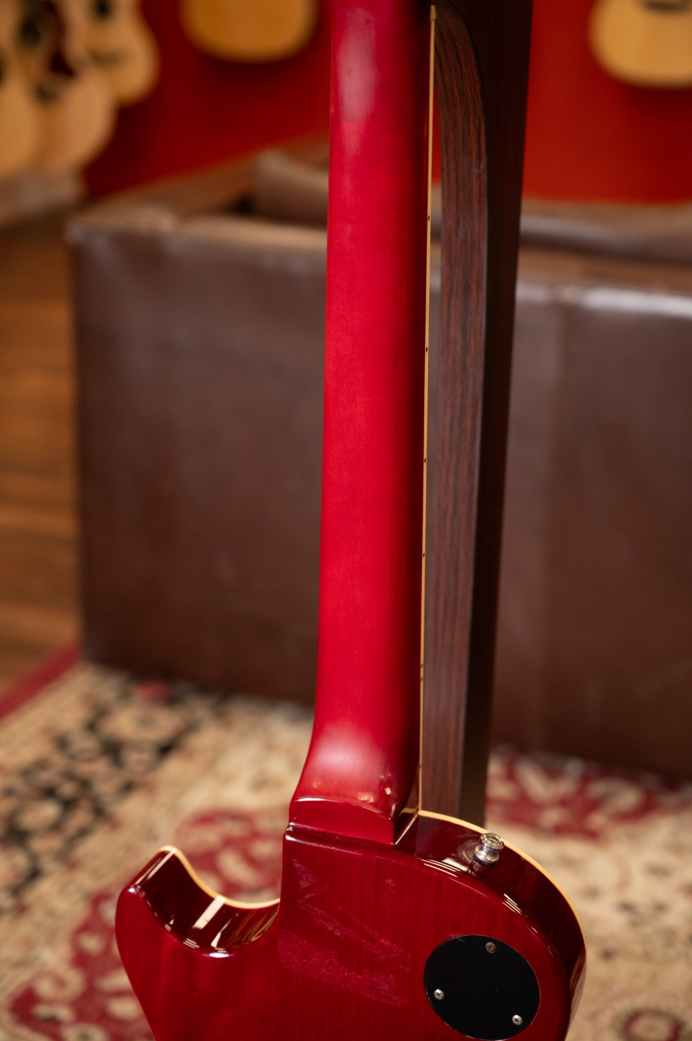 PREOWNED: Tokai Love Rock w/Les trem