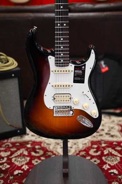 Fender American Performer Stratocaster HSS 3-Color Sunburst