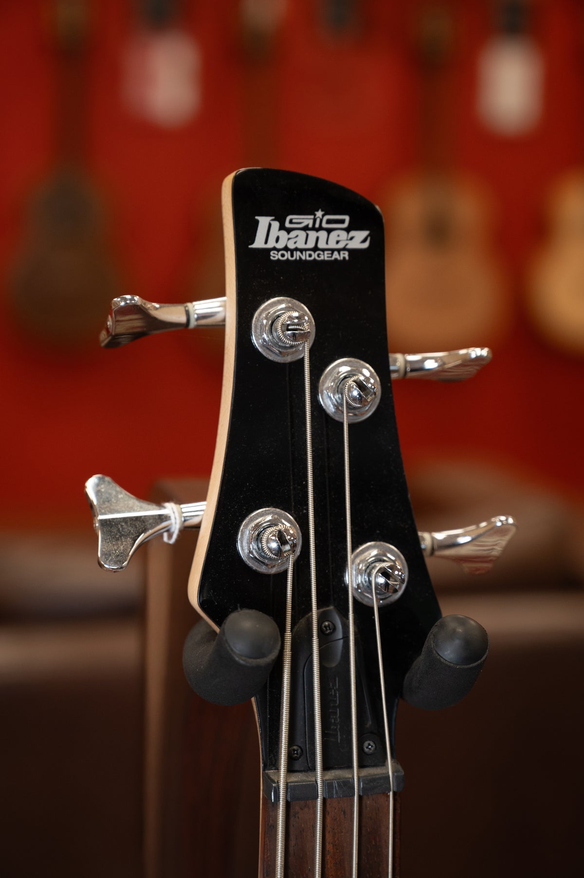 PREOWNED: Ibanez Gio GSR200 Bass Trans Red