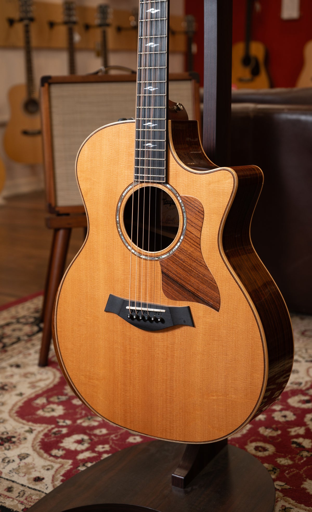 PRE-OWNED - Taylor - 814ce DLX