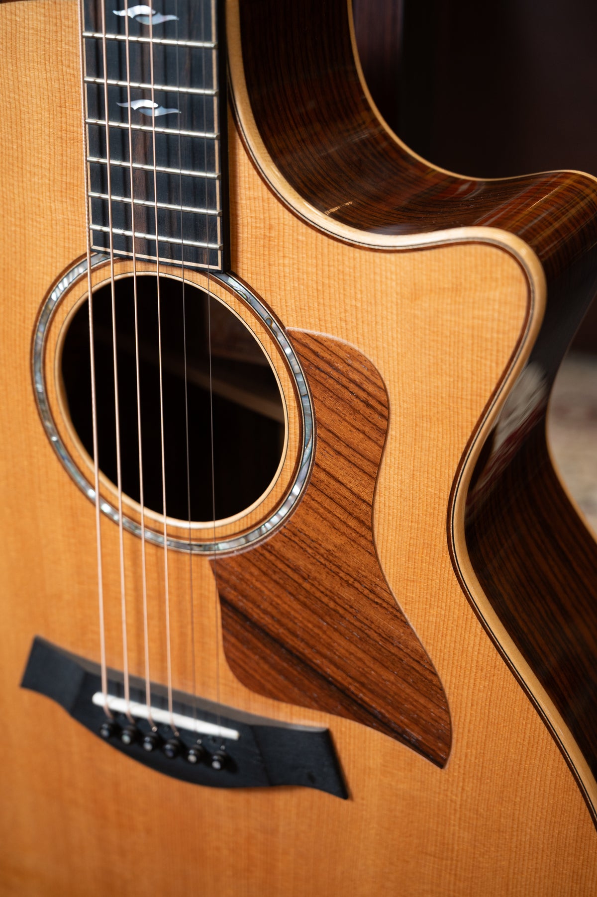 PRE-OWNED - Taylor - 814ce DLX