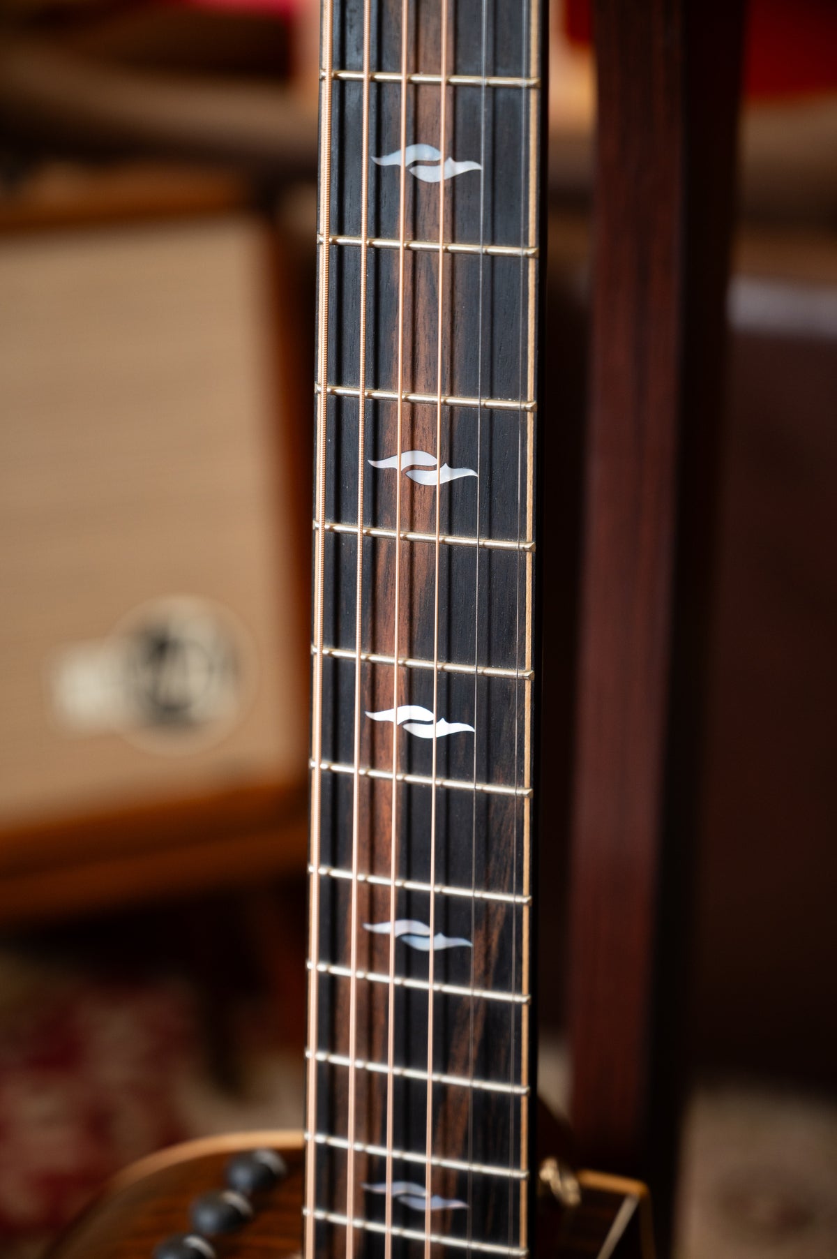 PRE-OWNED - Taylor - 814ce DLX
