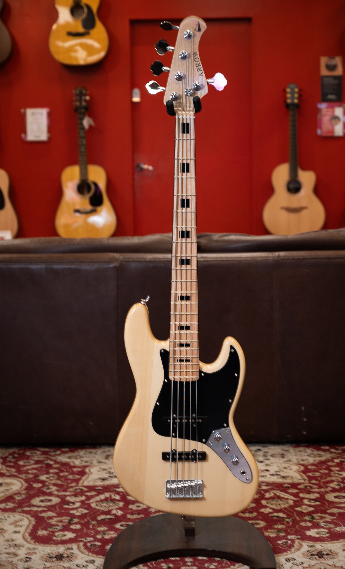 PRE-OWNED - Arrow Jazz Bass 5 String - Natural