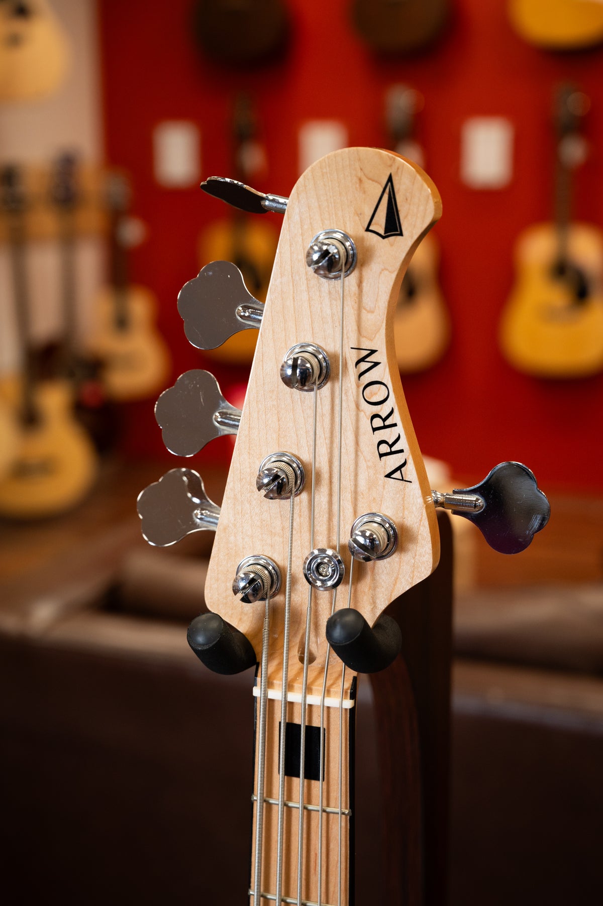 PRE-OWNED - Arrow Jazz Bass 5 String - Natural