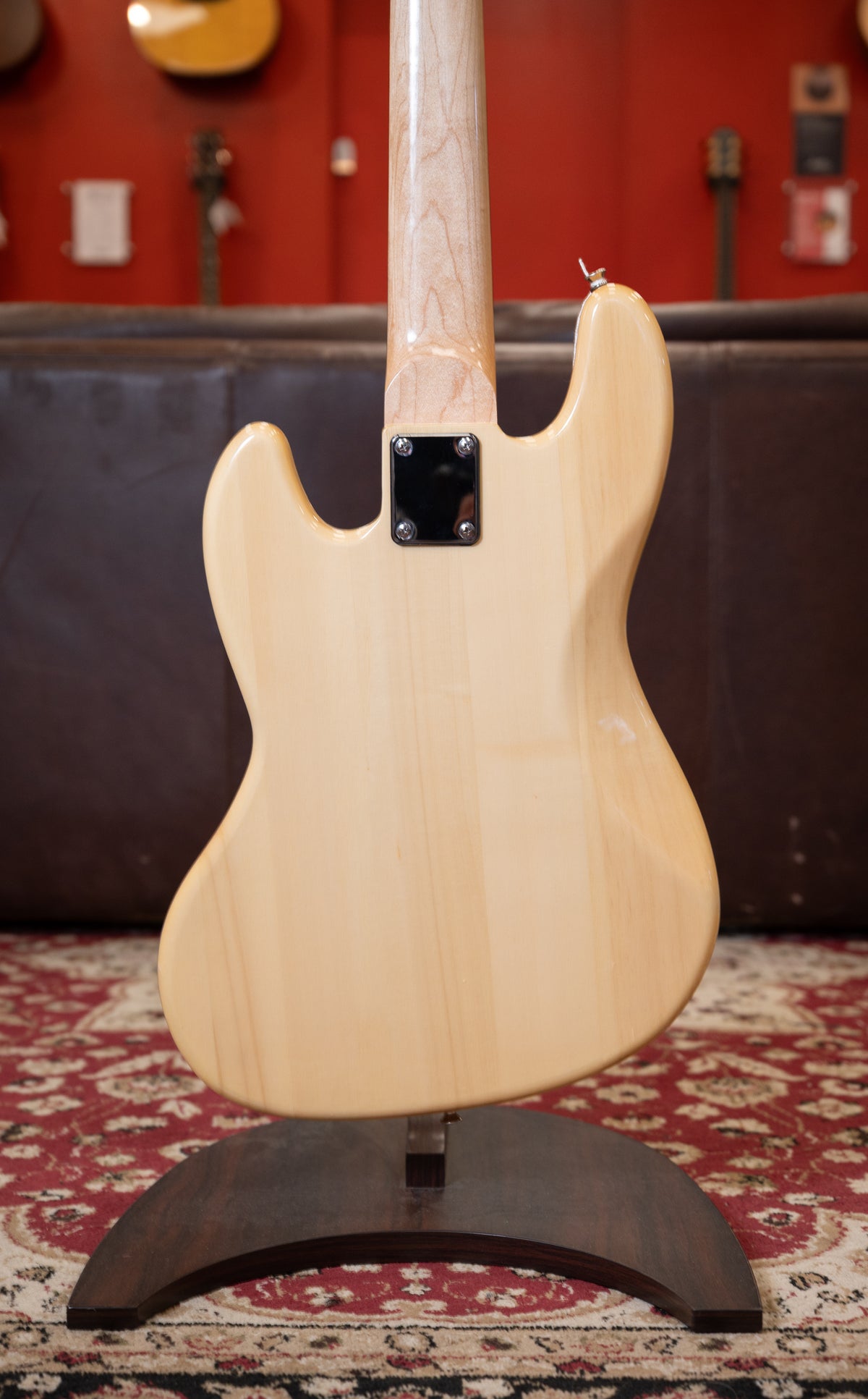 PRE-OWNED - Arrow Jazz Bass 5 String - Natural