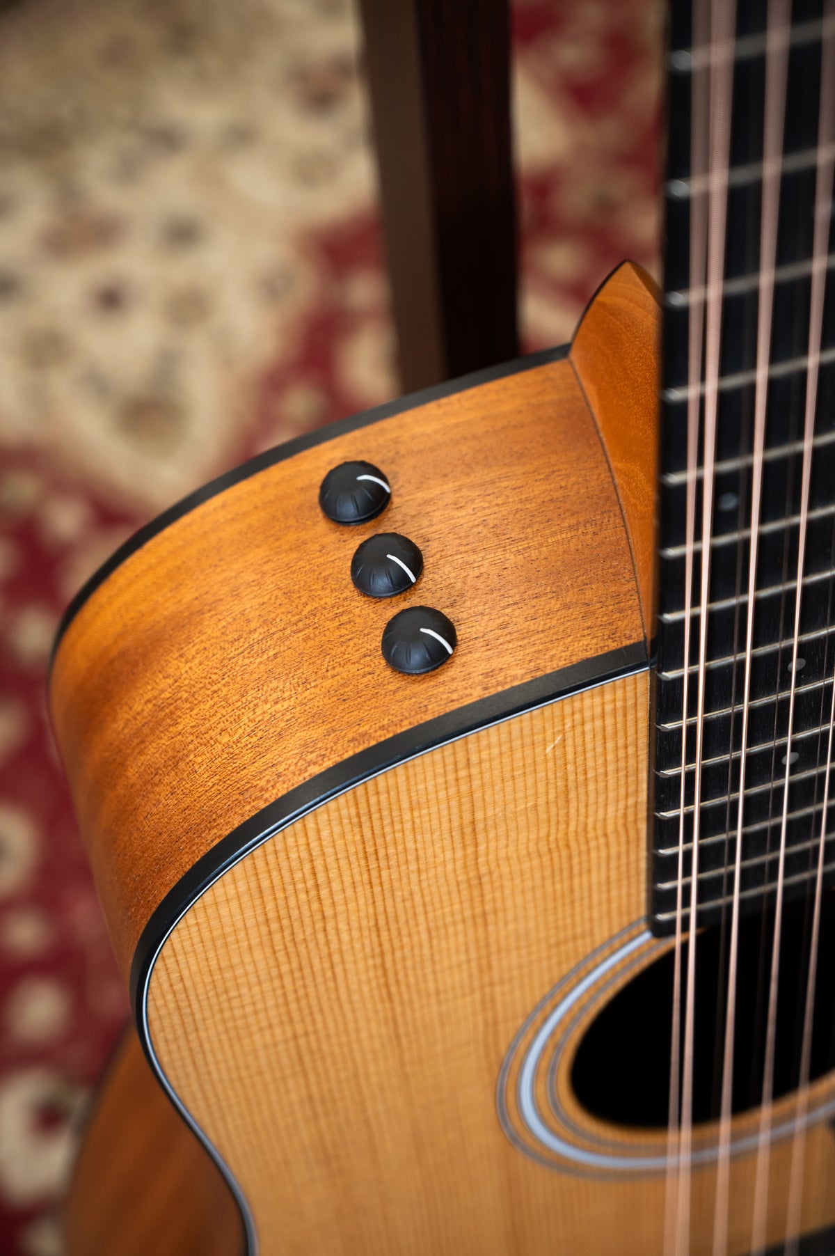 PRE-OWNED - Taylor - 150e 12 string