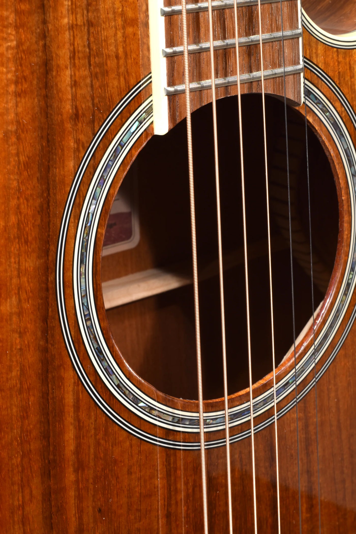 Takamine GN77KCE Hawaiian Koa
