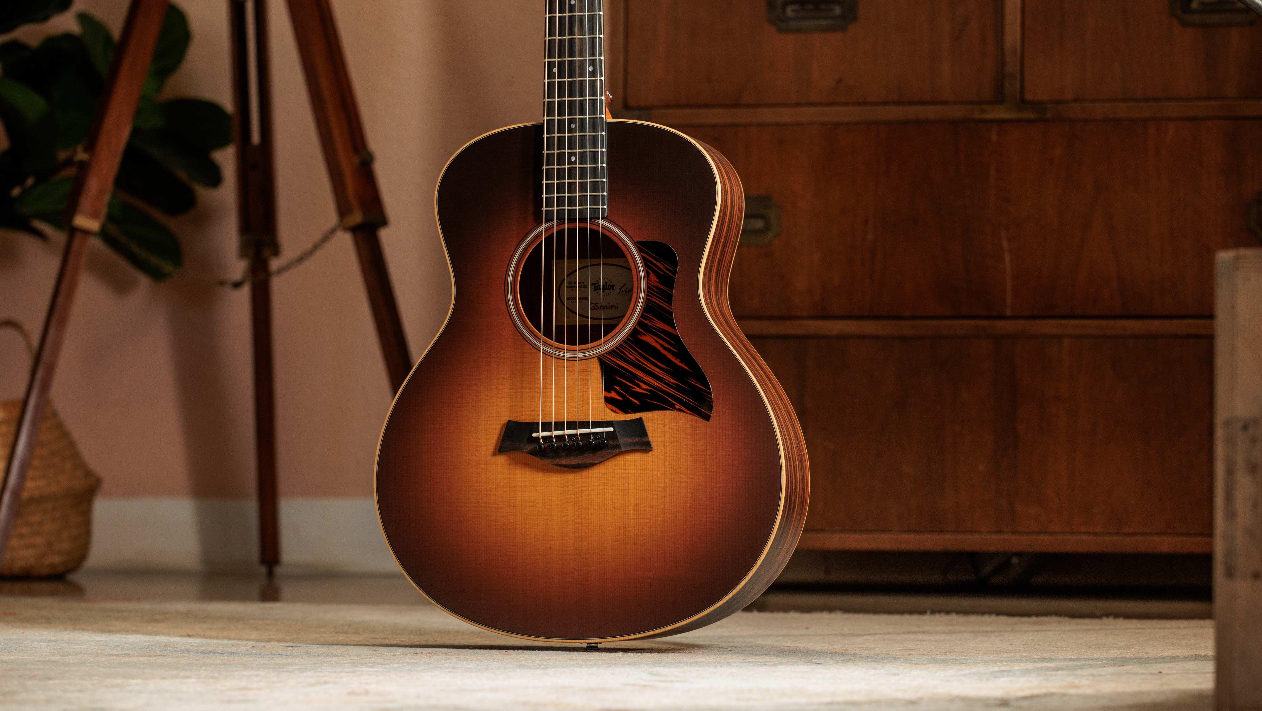 Taylor GS Mini-e Sunburst, Rosewood