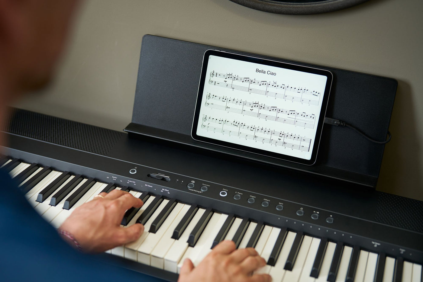 Roland FP-40 Black Piano