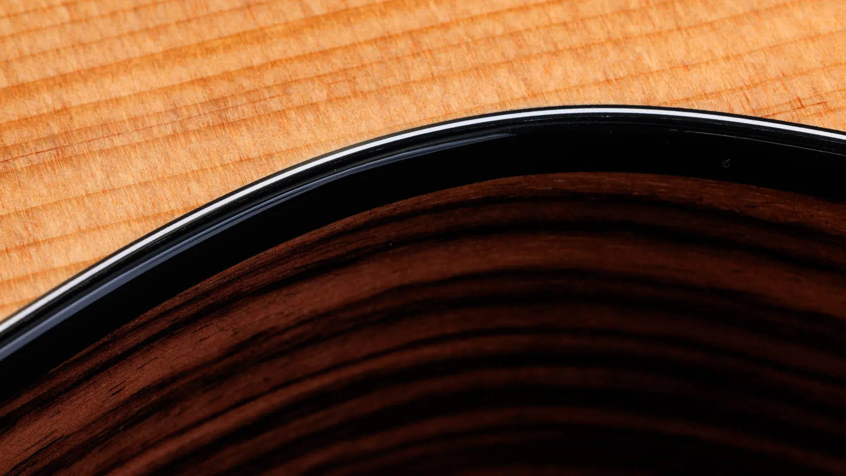Taylor 214ce Plus