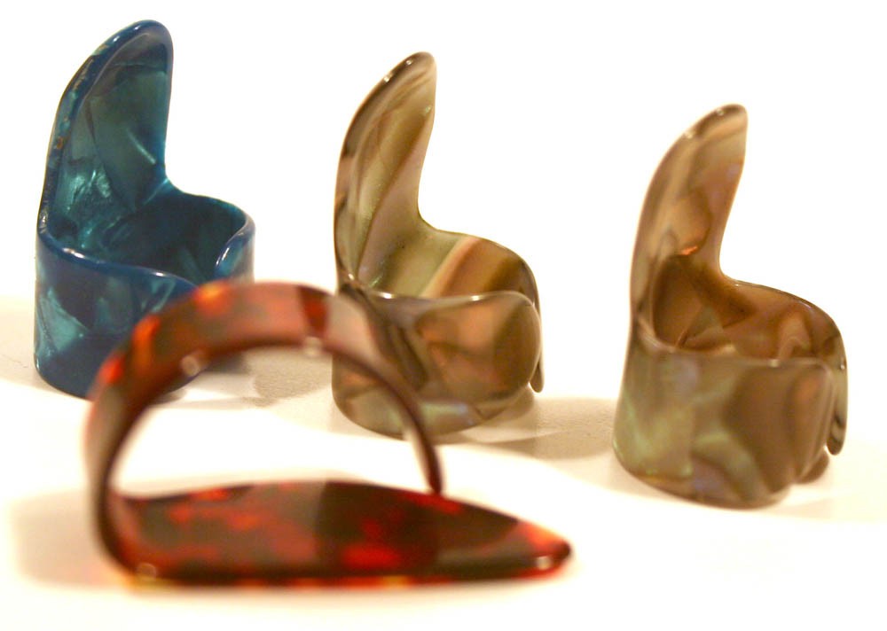 TGI Thumb & Finger Pick Set